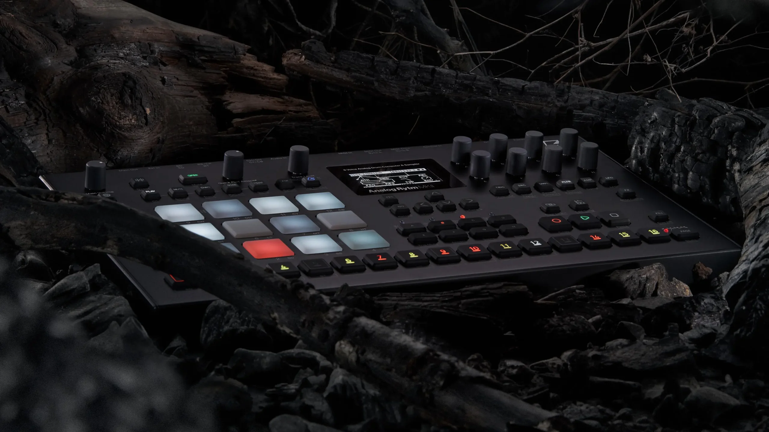 Elektron Analog Rytm MKII: Hybrid Drum Machine for Hard Techno